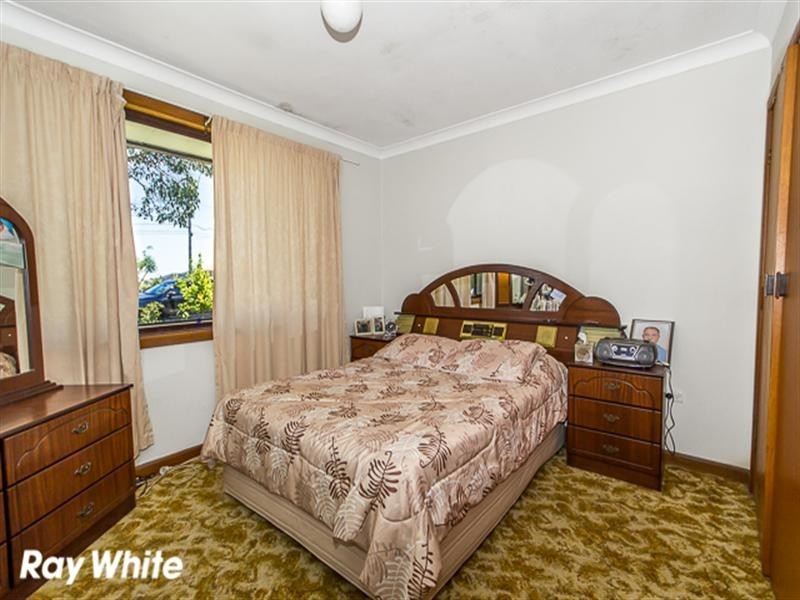 366 Smithfield Road, Prairiewood NSW 2176