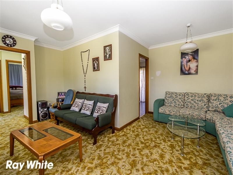 366 Smithfield Road, Prairiewood NSW 2176