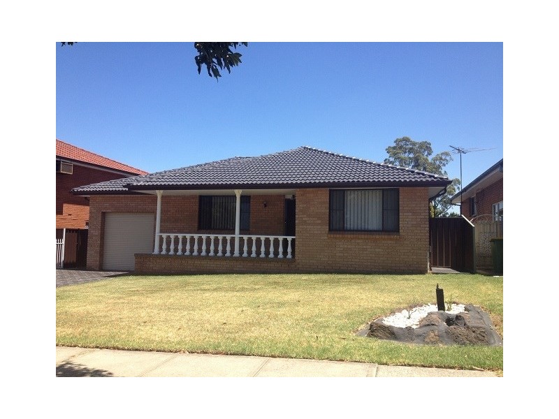 32 Jasnar Street, Greenfield Park NSW 2176