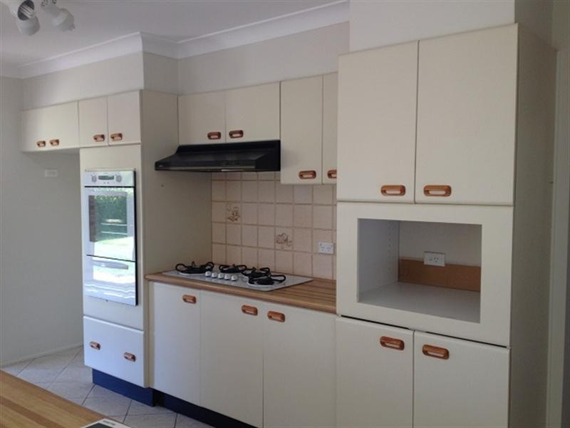 17 Falmer Street, Abbotsbury NSW 2176