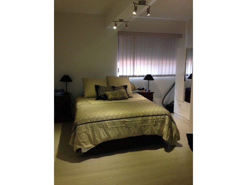 1 Parr Close, Bossley Park NSW 2176