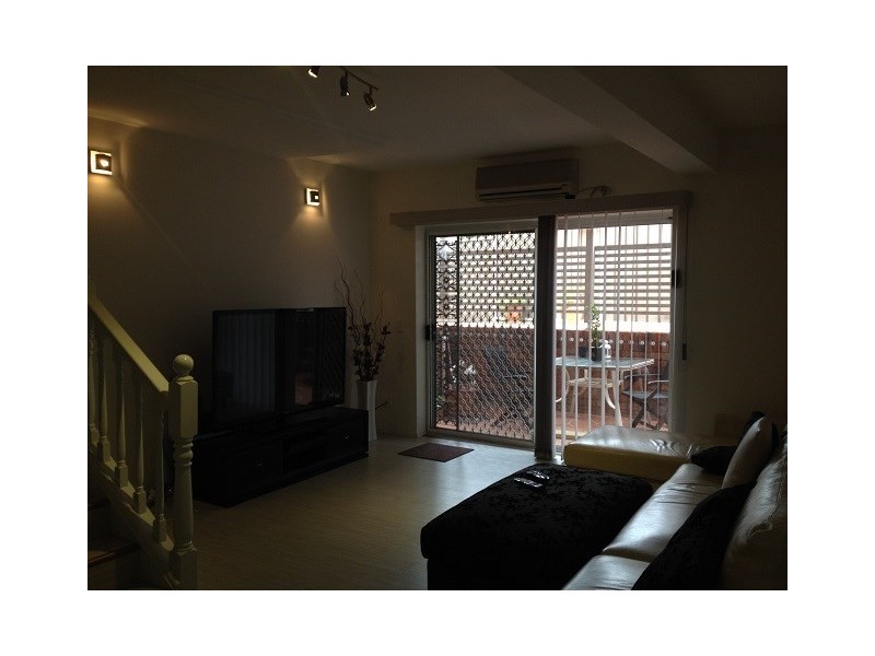 1 Parr Close, Bossley Park NSW 2176