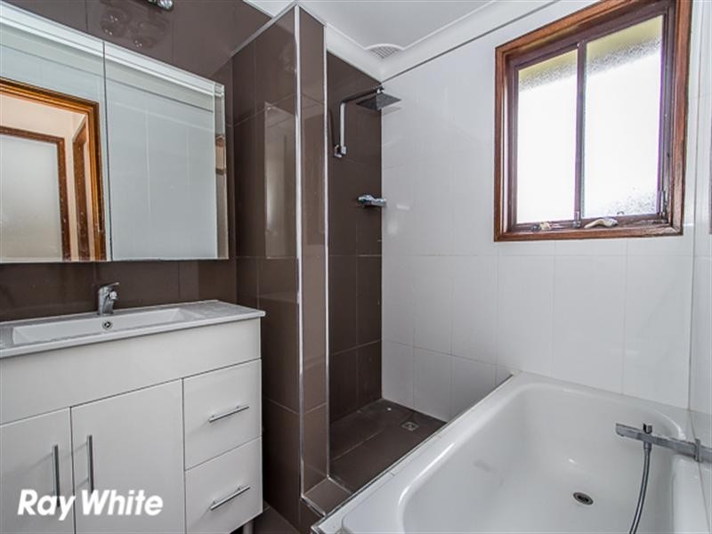 1 Cecil Place, Greenfield Park NSW 2176