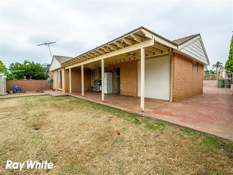 52 Cherokee Avenue, Greenfield Park NSW 2176