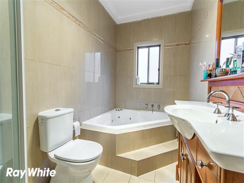 27 Cumberland Road, Greystanes NSW 2145