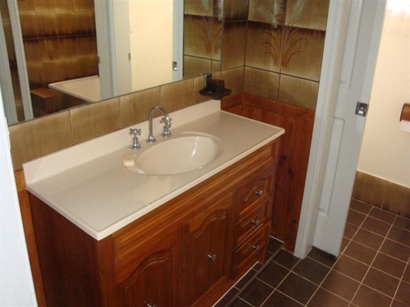 1 Glen Davis Avenue, Bossley Park NSW 2176