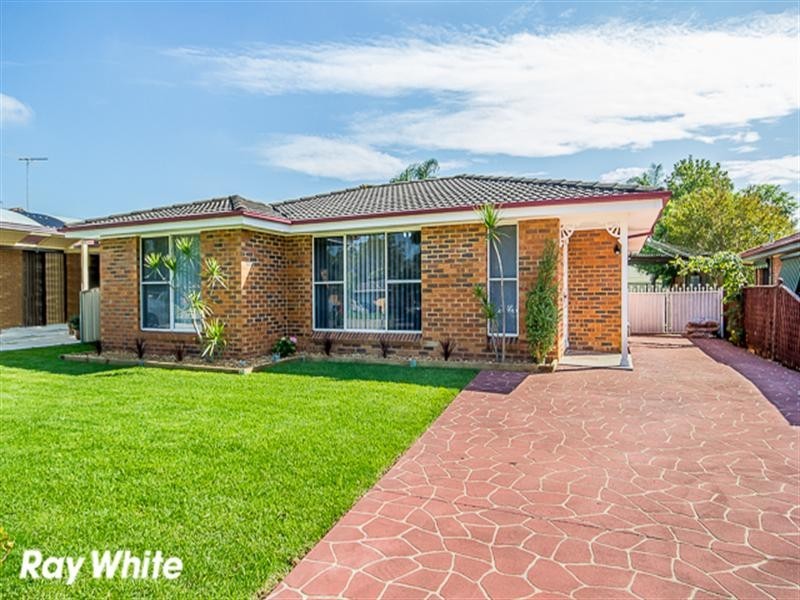 22 Woodlands Avenue, Bossley Park NSW 2176