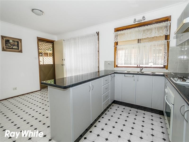 11 Citrine Close, Bossley Park NSW 2176