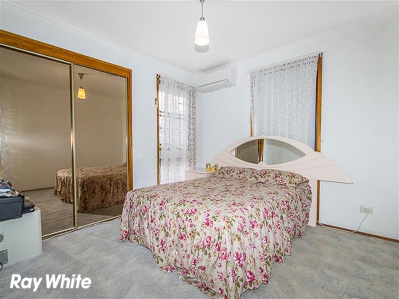 11 Citrine Close, Bossley Park NSW 2176