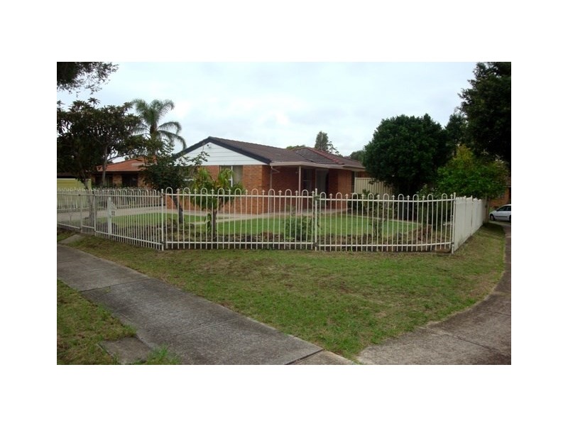 52 Dransfield Road, Edensor Park NSW 2176