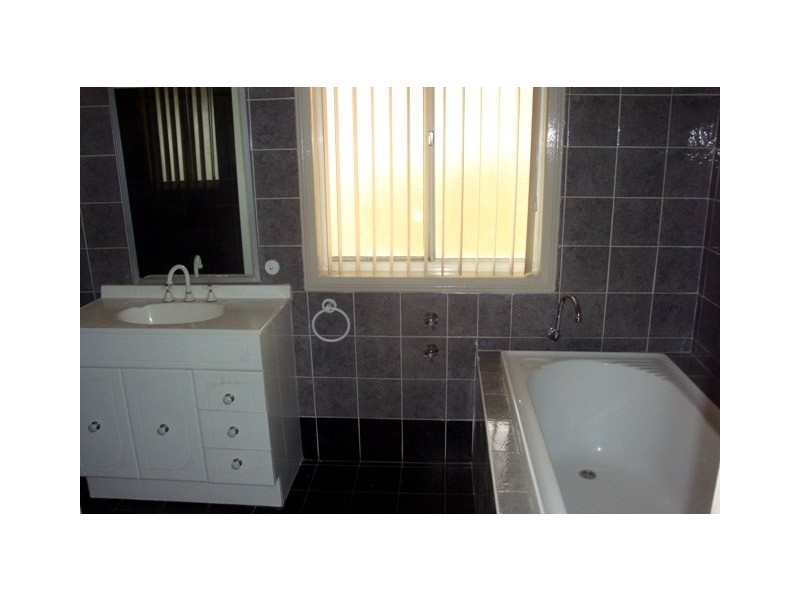 52 Dransfield Road, Edensor Park NSW 2176