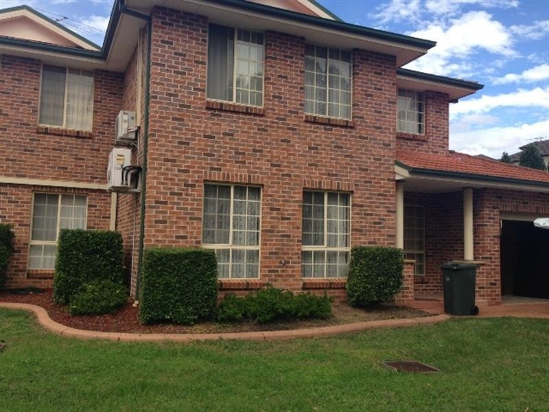 2/21 Timothy Place, Edensor Park NSW 2176