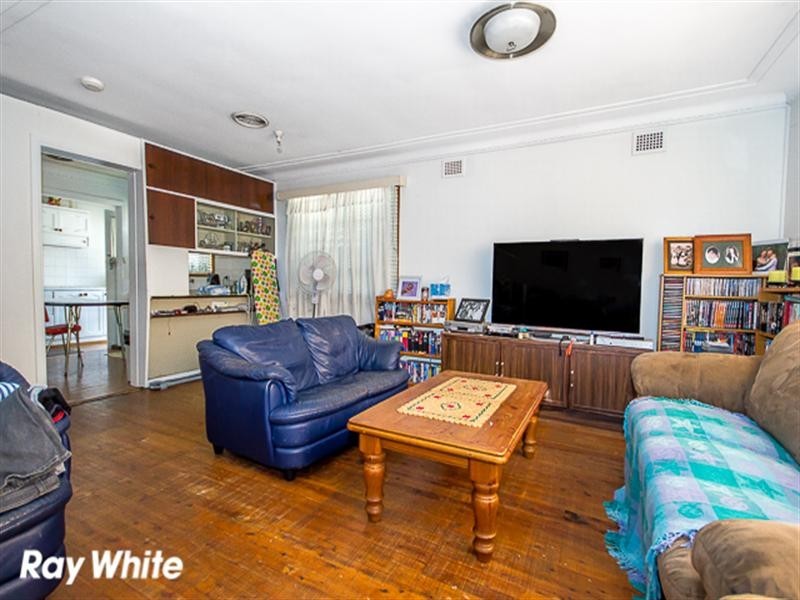 255 Brenan Street, Smithfield NSW 2164