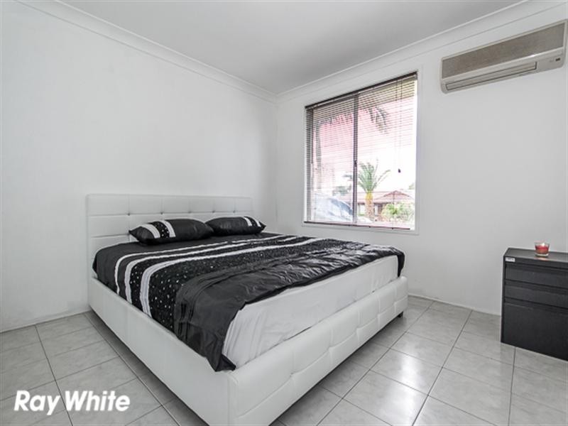 21 Glen Elgin Crescent, Edensor Park NSW 2176