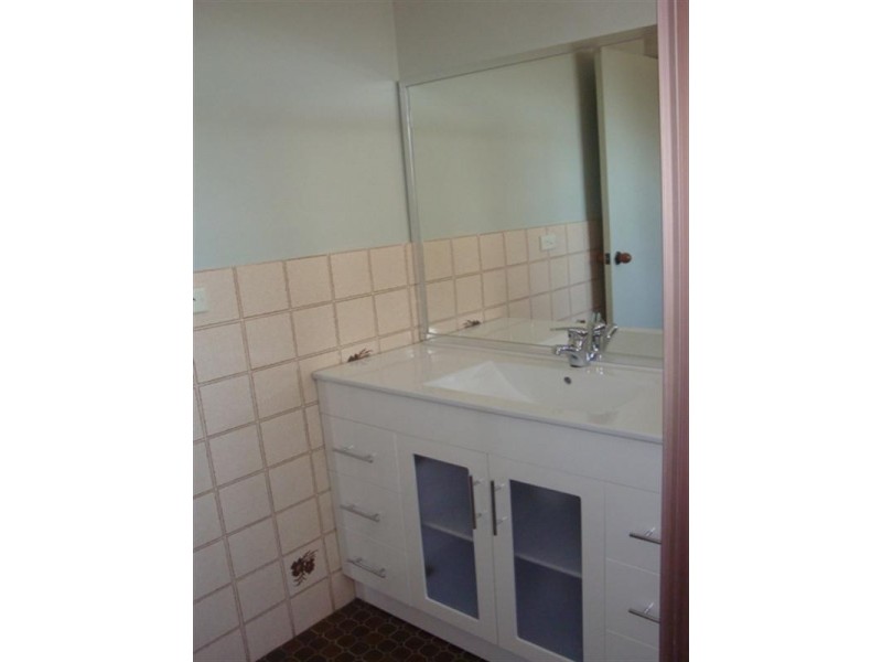 9 Dakota Drive, Bossley Park NSW 2176