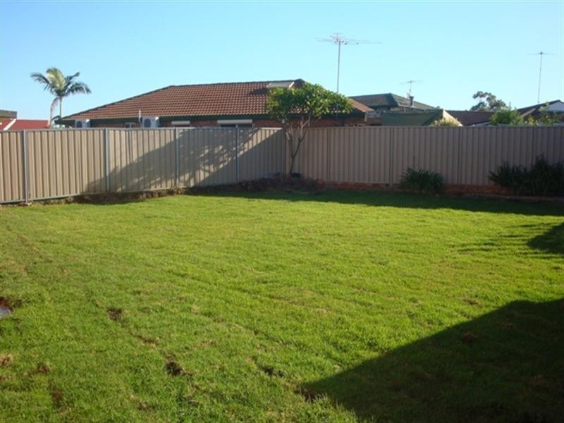9 Dakota Drive, Bossley Park NSW 2176