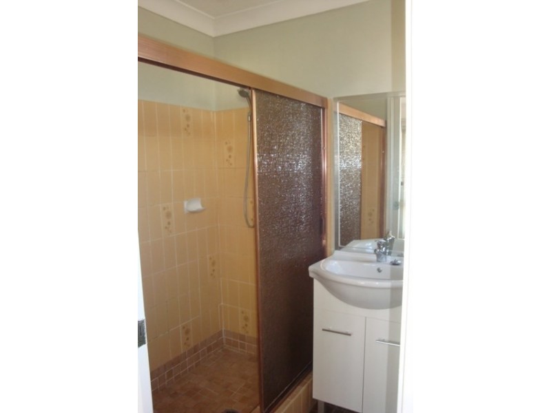 9 Dakota Drive, Bossley Park NSW 2176