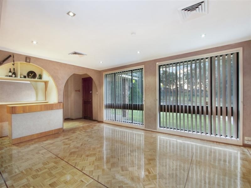 77 Bossley Road, Bossley Park NSW 2176