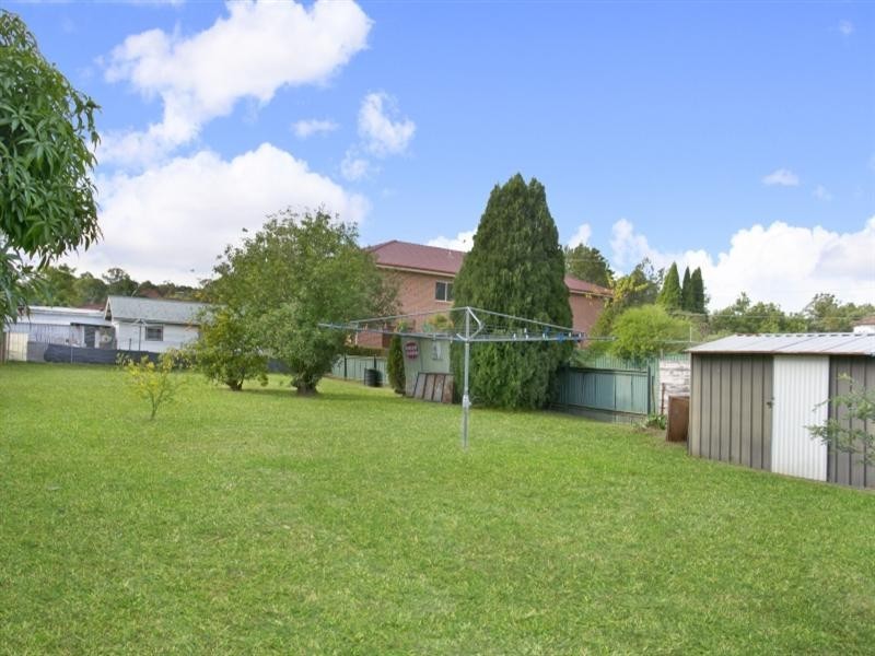 17 Riverview Road, Fairfield NSW 2165