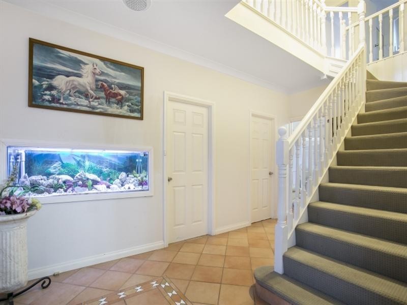 4 Cuthbert Crescent, Edensor Park NSW 2176