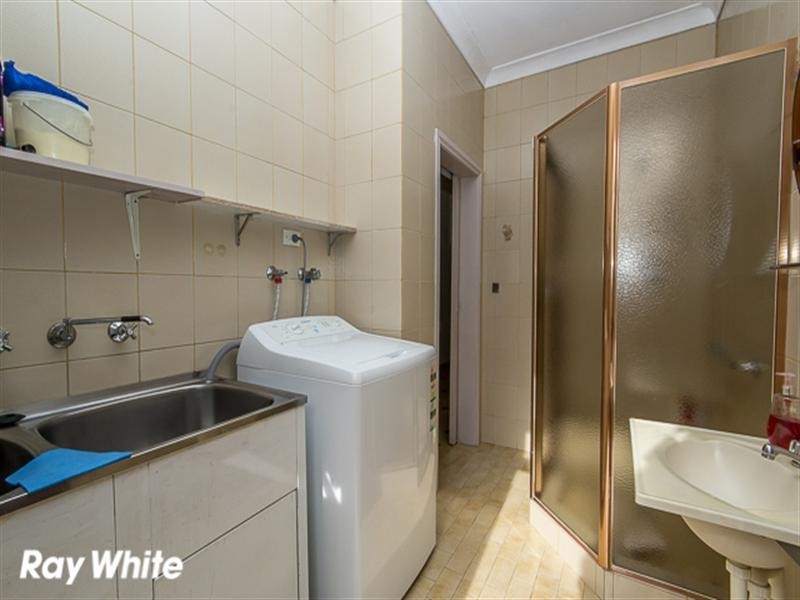 3 Pierce Street, Prairiewood NSW 2176