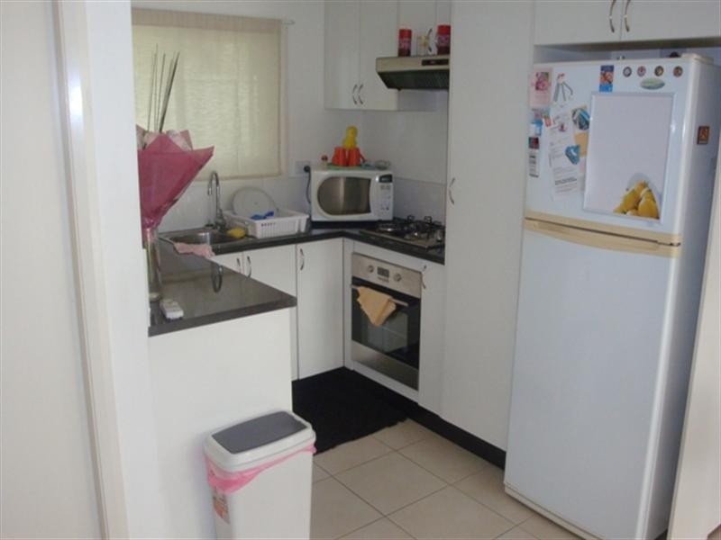 10A Kemmel Close, Bossley Park NSW 2176