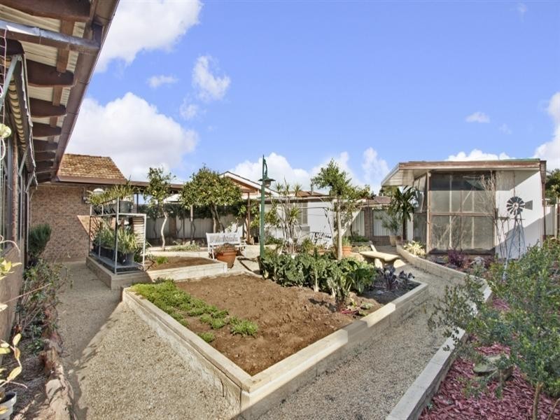 10 Chavin Place, Greenfield Park NSW 2176