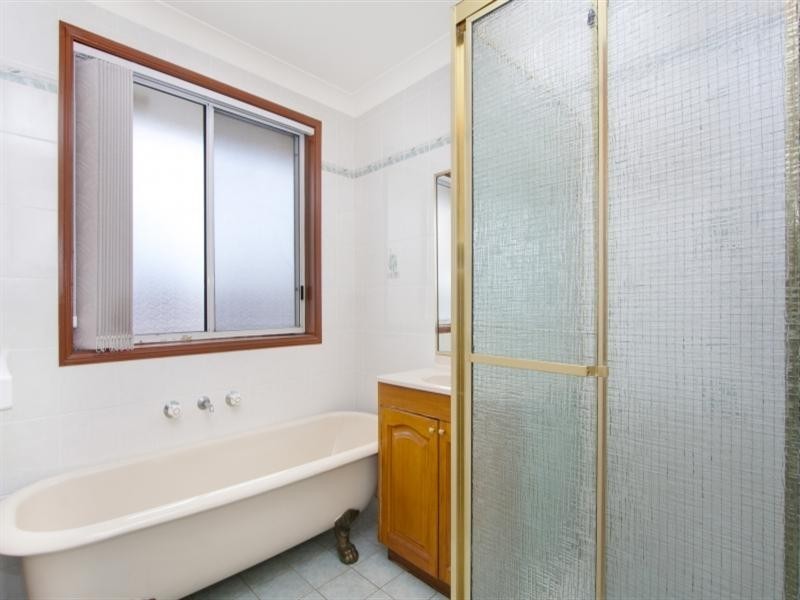 9 Nineveh Crescent, Greenfield Park NSW 2176