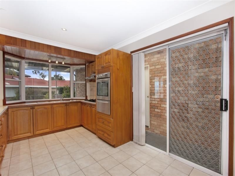 9 Nineveh Crescent, Greenfield Park NSW 2176