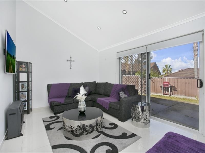 11 Flinders Crescent, Hinchinbrook NSW 2168