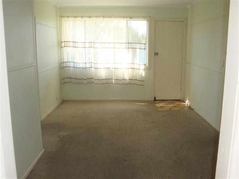 10 Adam Street, Fairfield NSW 2165