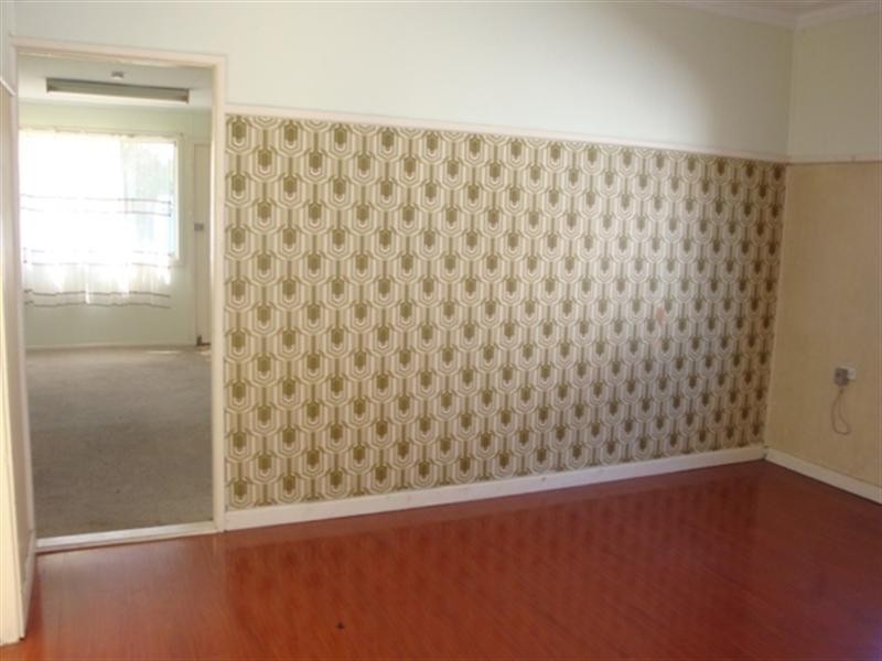 10 Adam Street, Fairfield NSW 2165