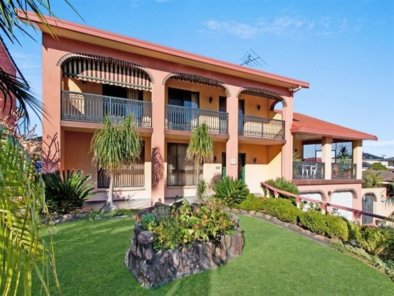 9 Erina Place, Bossley Park NSW 2176