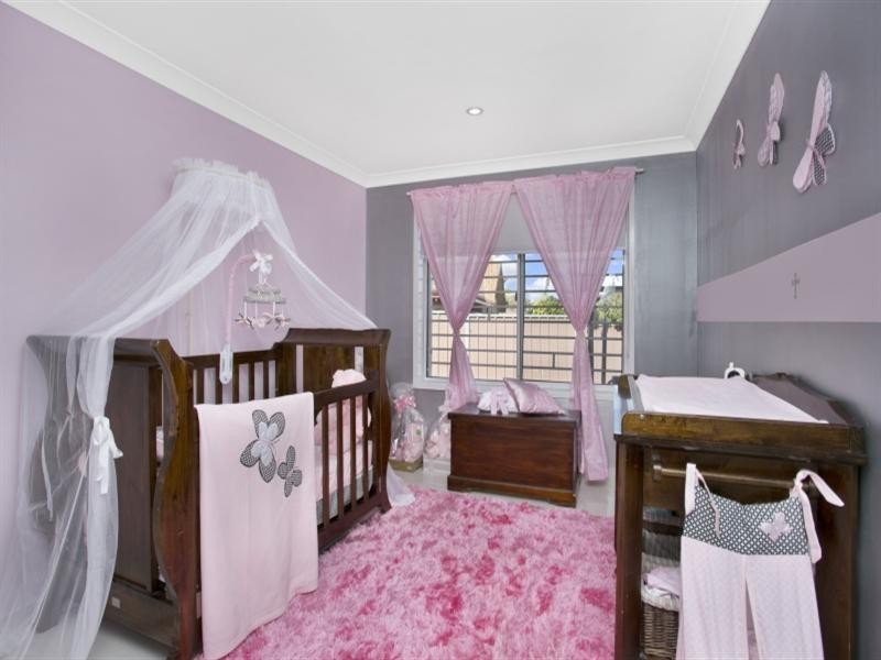 11 Flinders Crescent, Hinchinbrook NSW 2168