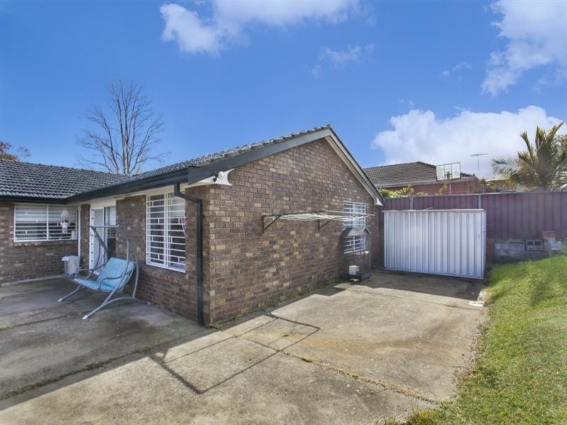 11 Flinders Crescent, Hinchinbrook NSW 2168