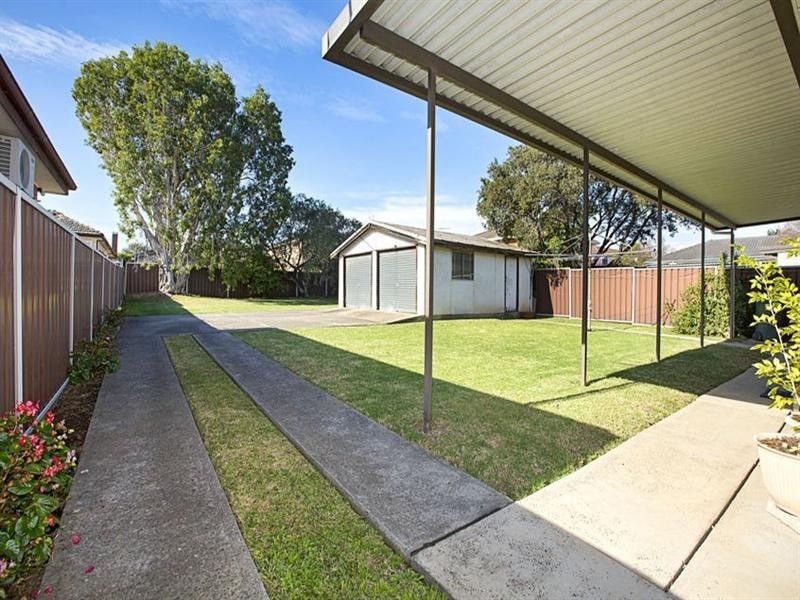 5 Musgrave Crescent, Fairfield West NSW 2165