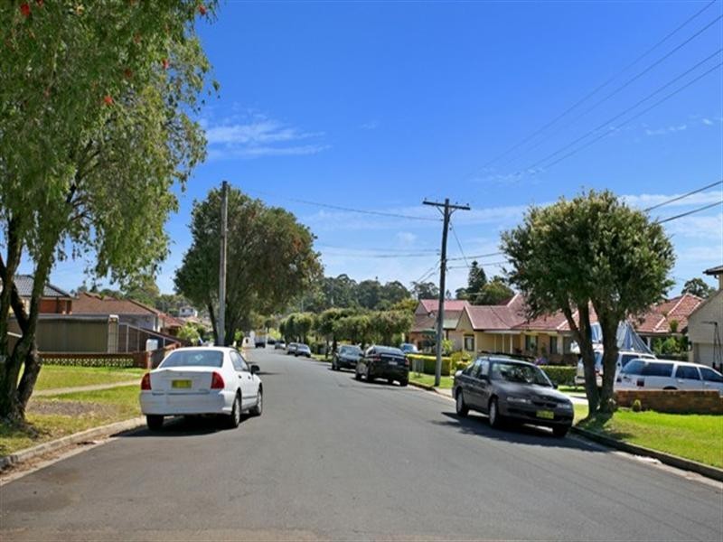 2 Moir Street, Smithfield NSW 2164