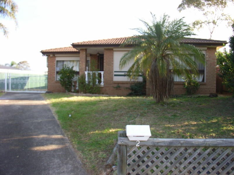 2 Emu Close, Bossley Park NSW 2176