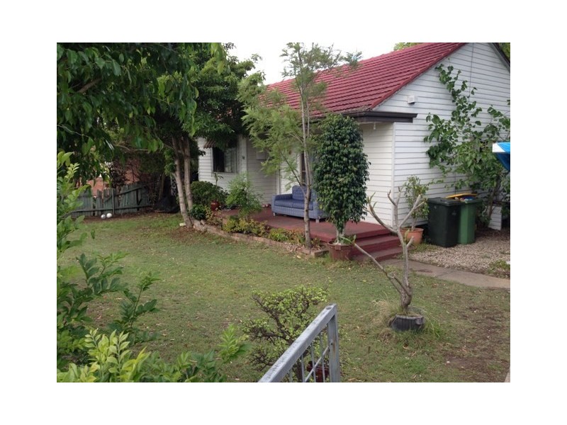 18 Neerini Avenue, Smithfield NSW 2164