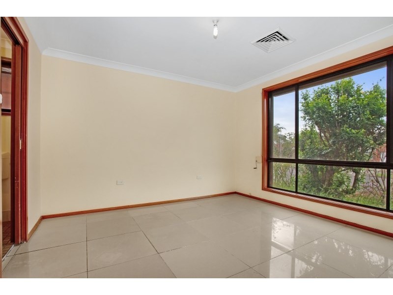42 Castlereagh Street, Bossley Park NSW 2176