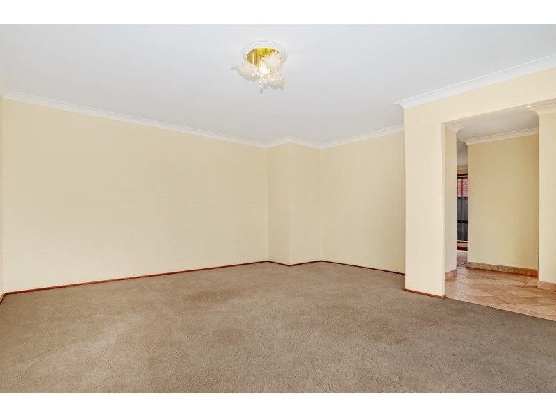 42 Castlereagh Street, Bossley Park NSW 2176