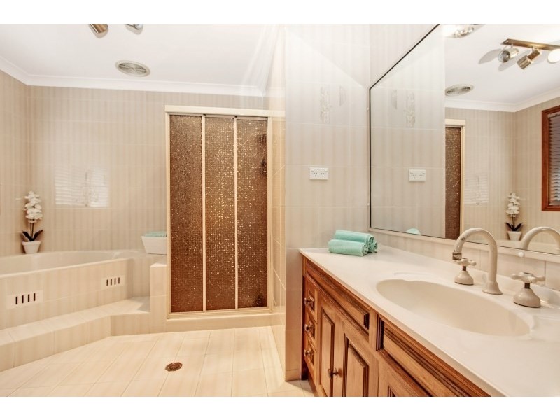 30 Benghazi Street, Bossley Park NSW 2176