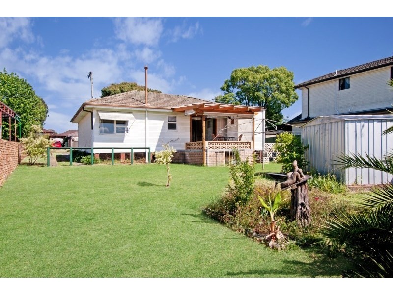 2 Hart Street, Smithfield NSW 2164