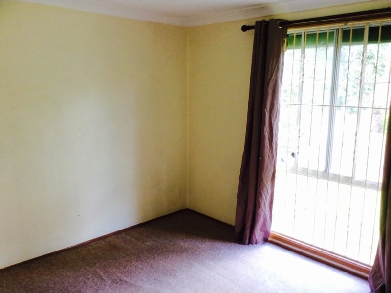 3 Sawell Street, Bossley Park NSW 2176