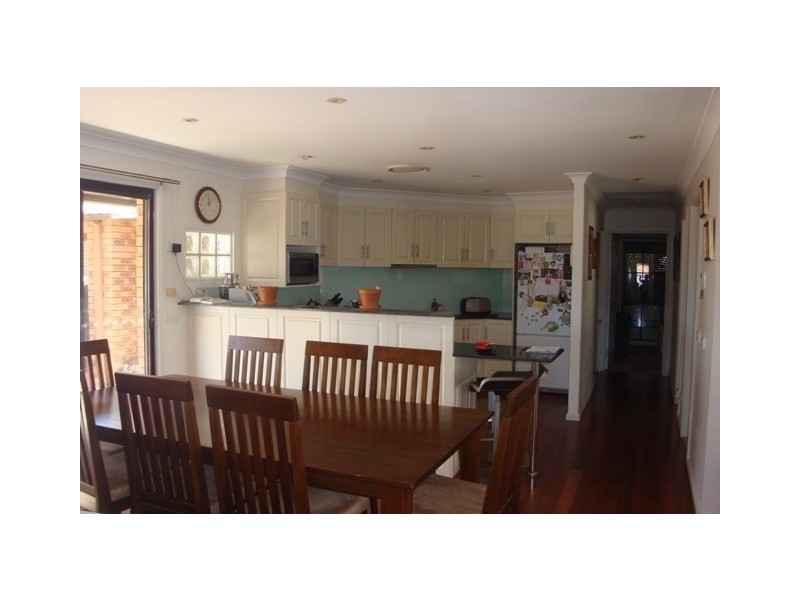 29 Falmer Street, Abbotsbury NSW 2176