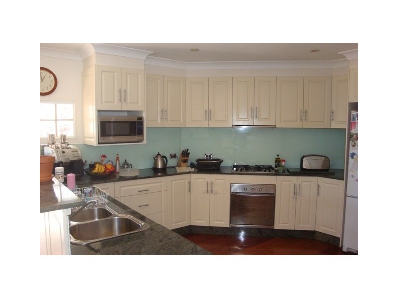 29 Falmer Street, Abbotsbury NSW 2176