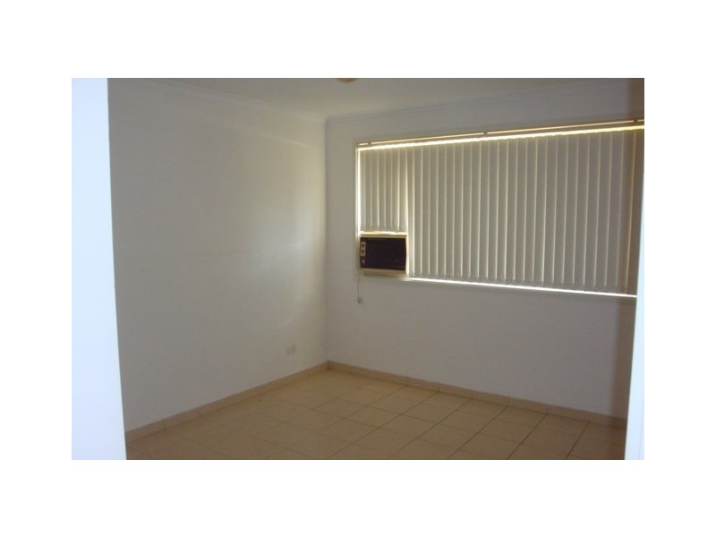 1 Rogan Crescent, Prairiewood NSW 2176