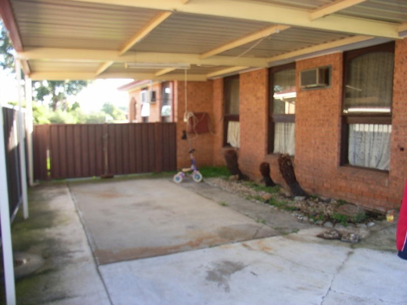 12 Lawley Street, Bossley Park NSW 2176
