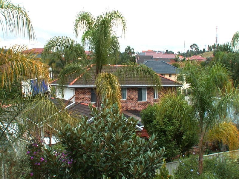 11 Comin Place, Abbotsbury NSW 2176