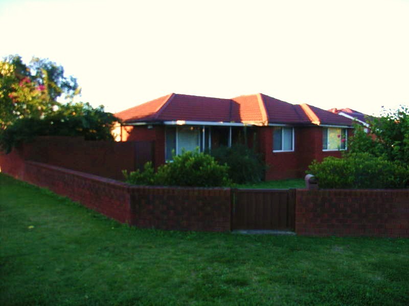 2 Selwyn Place, Fairfield West NSW 2165